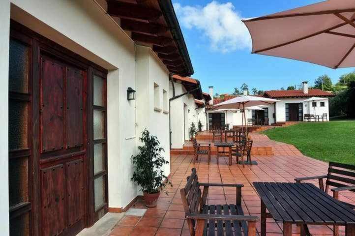 Apartamento Familiar Cercano A Playa De Rodiles 1 Selorio المظهر الخارجي الصورة
